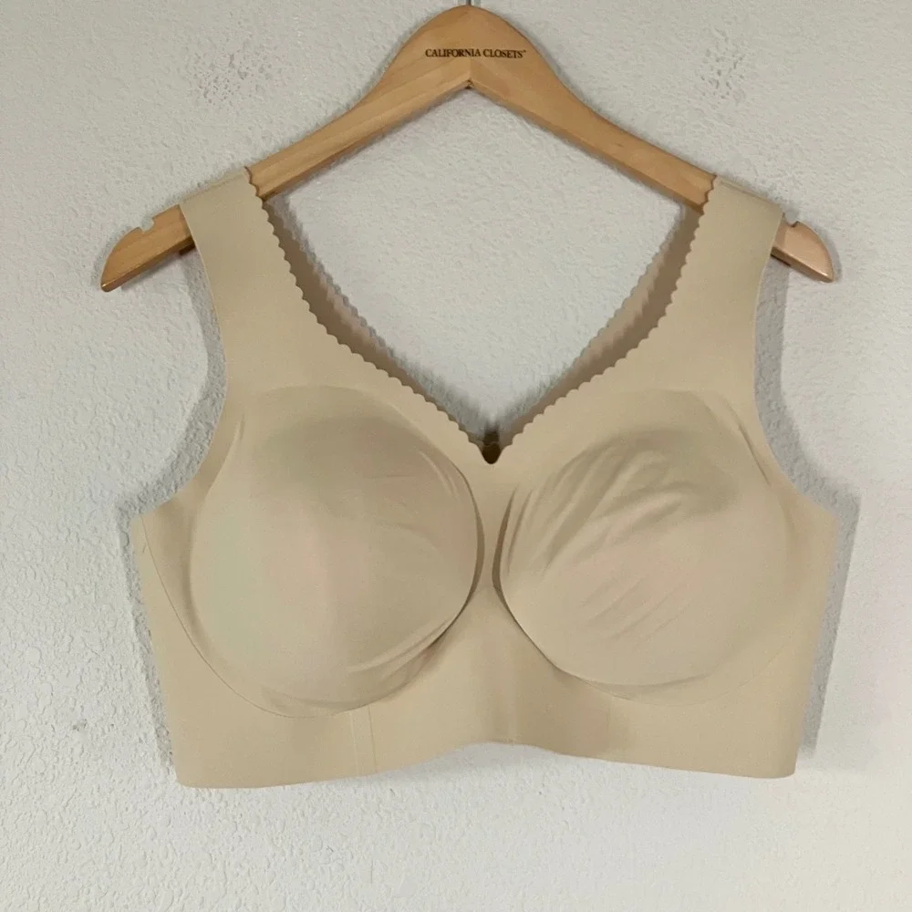 EVELYN BOBBIE Evelyn Bra XL Wireless EB Core Support Smoothing Scalloped Beige